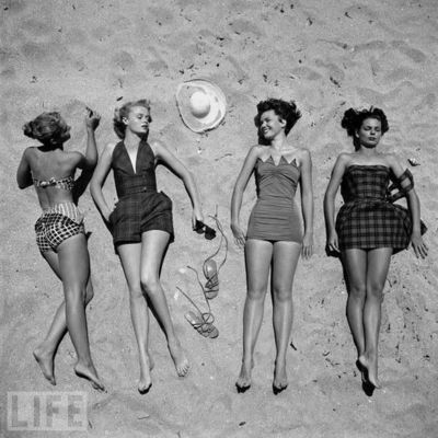 30 Vintage Looks To Bring Back This Summer From The '50s to '90s 30 Vintage Looks To Bring Back This Summer From The '50s to '90s