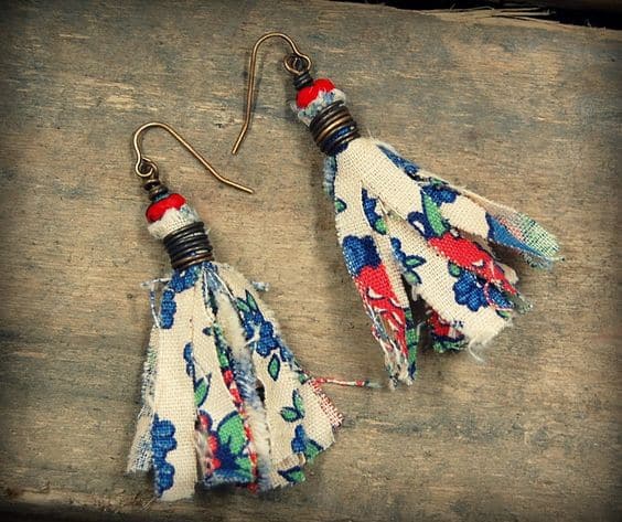 5 Ways To Re-Purpose Your Vintage Fabric Finds 5 Ways To Re-Purpose Your Vintage Fabric Finds