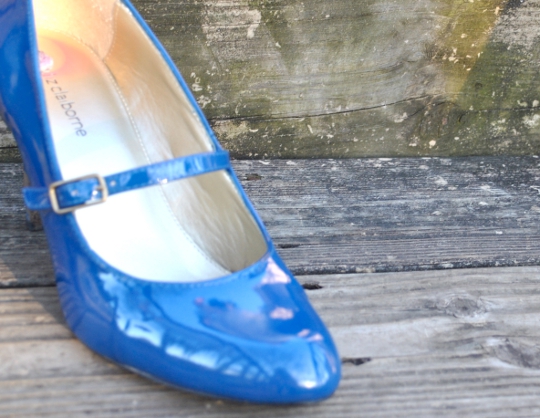 liz clairbone blue pumps