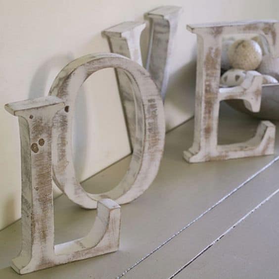 DIY Wedding Project: Distressed Whitewash Finish For An Elegant Vintage Theme DIY Wedding Project: Distressed Whitewash Finish For An Elegant Vintage Theme
