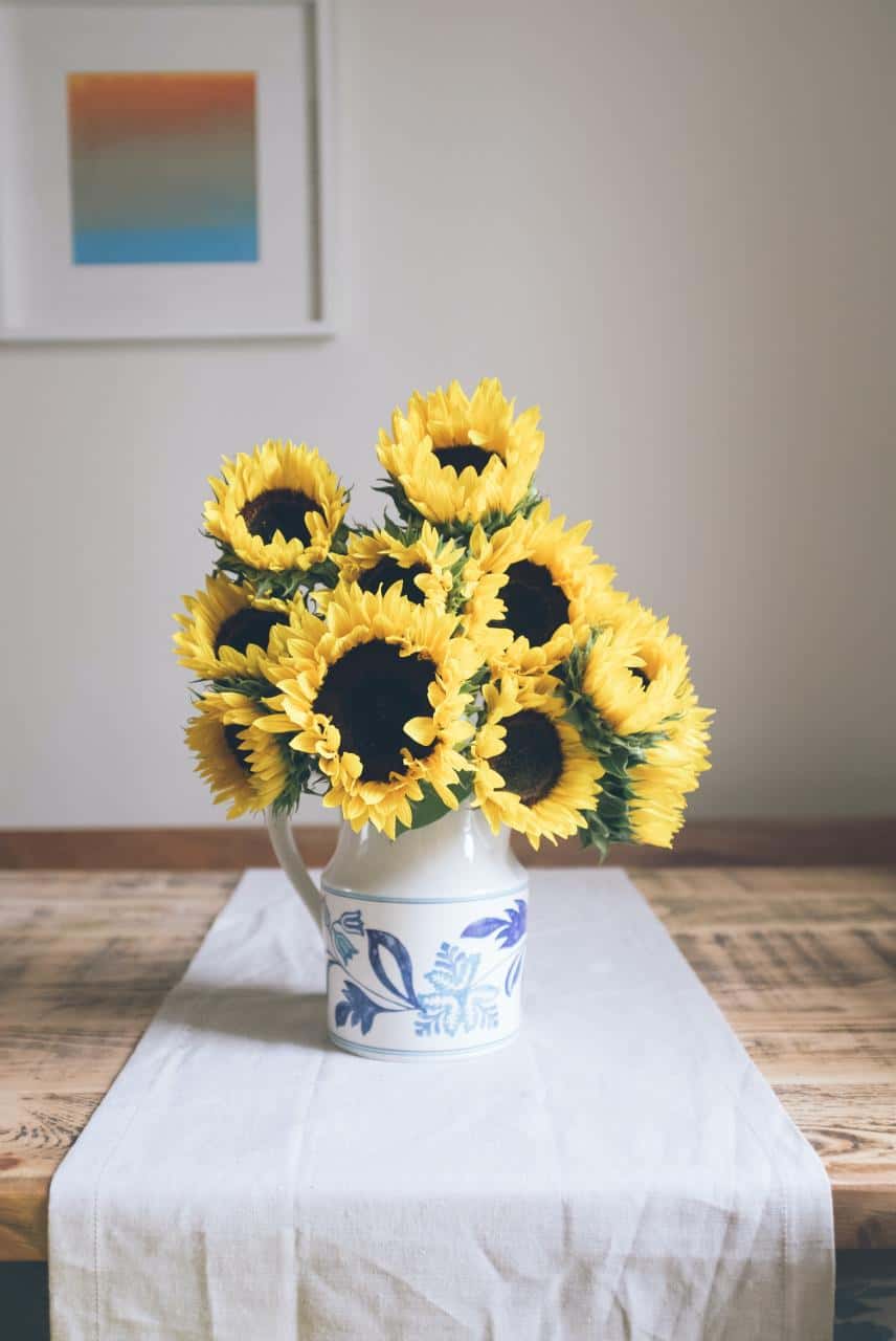 How to Repurpose Old Tablecloths: Creative Ideas for Event Stylists and Brides-to-Be How to Repurpose Old Tablecloths: Creative Ideas for Event Stylists and Brides-to-Be
