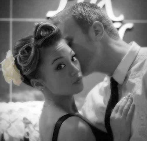 Vintage Hairstyle Tutorial: How To Create Victory Rolls Vintage Hairstyle Tutorial: How To Create Victory Rolls