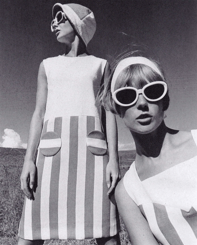 30 Vintage Looks To Bring Back This Summer From The '50s to '90s 30 Vintage Looks To Bring Back This Summer From The '50s to '90s